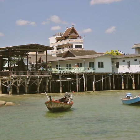 Fulay Hotel Hua Hin Exterior photo