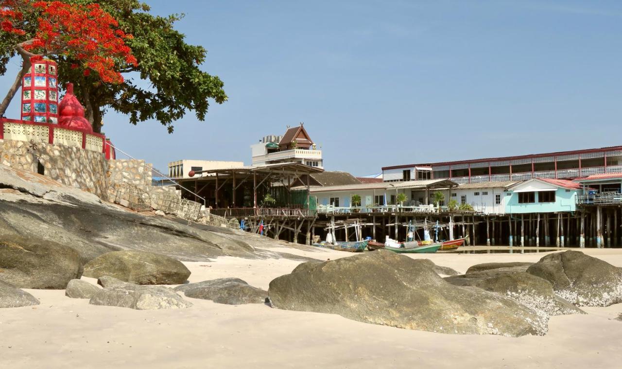 Fulay Hotel Hua Hin Exterior photo
