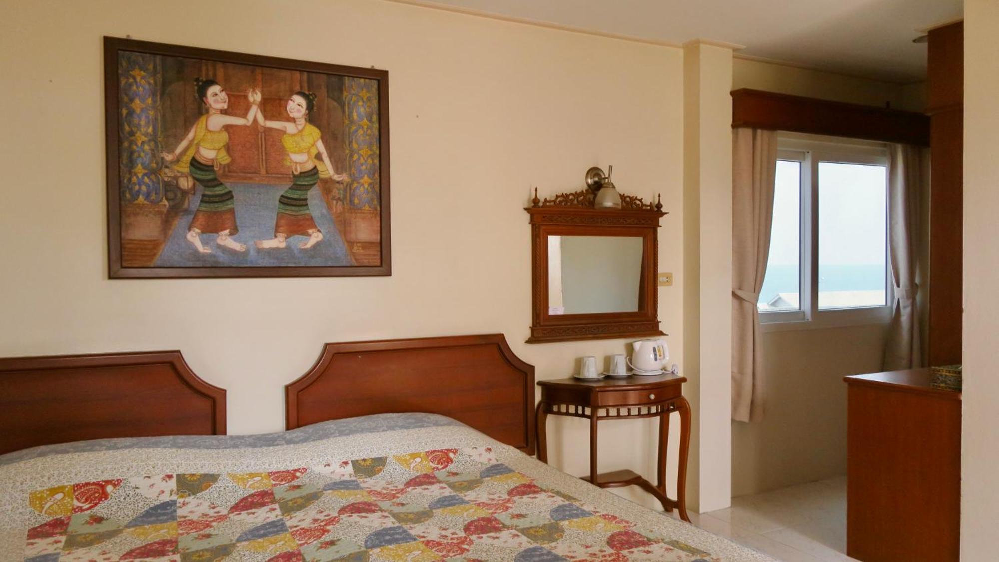 Fulay Hotel Hua Hin Exterior photo