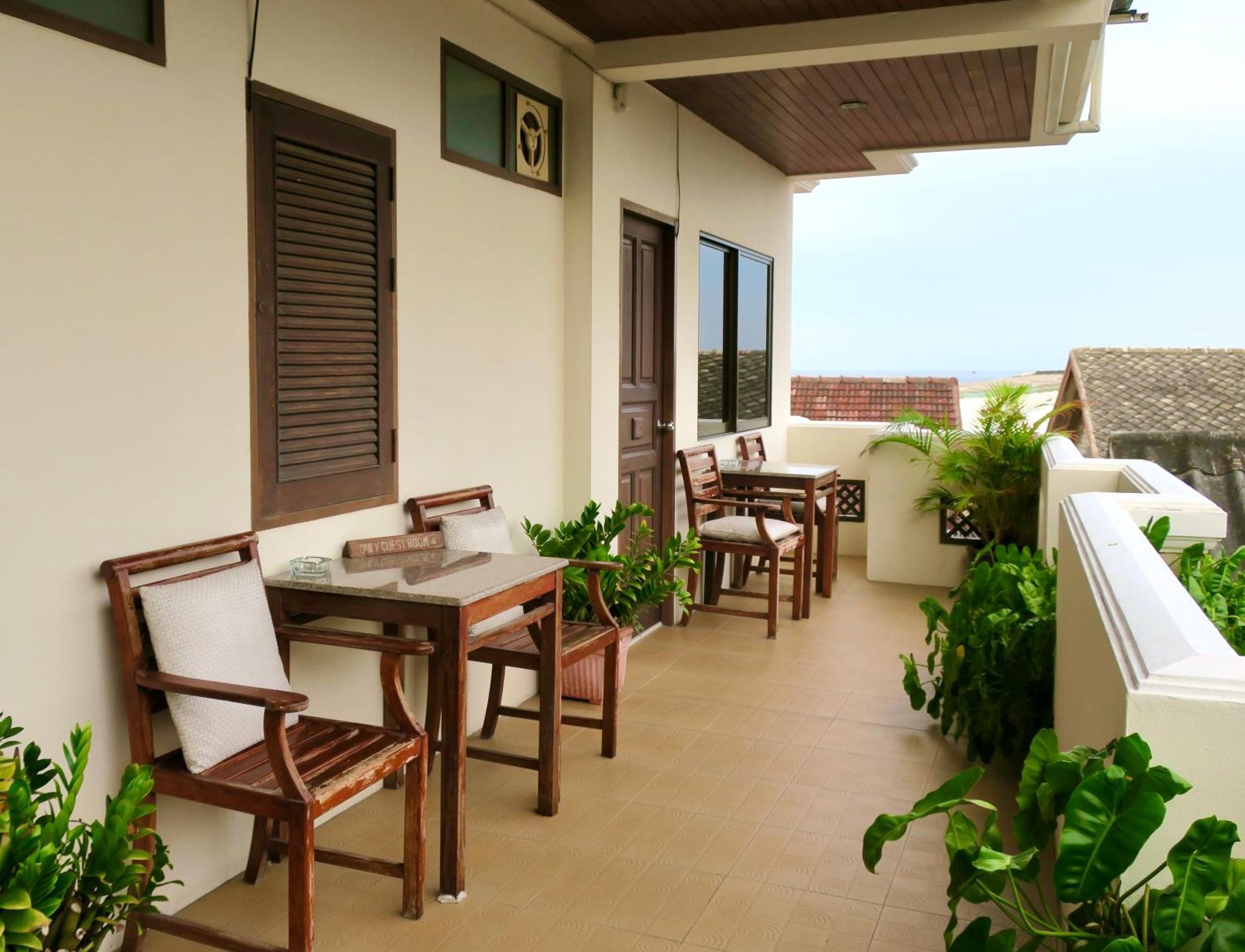 Fulay Hotel Hua Hin Exterior photo