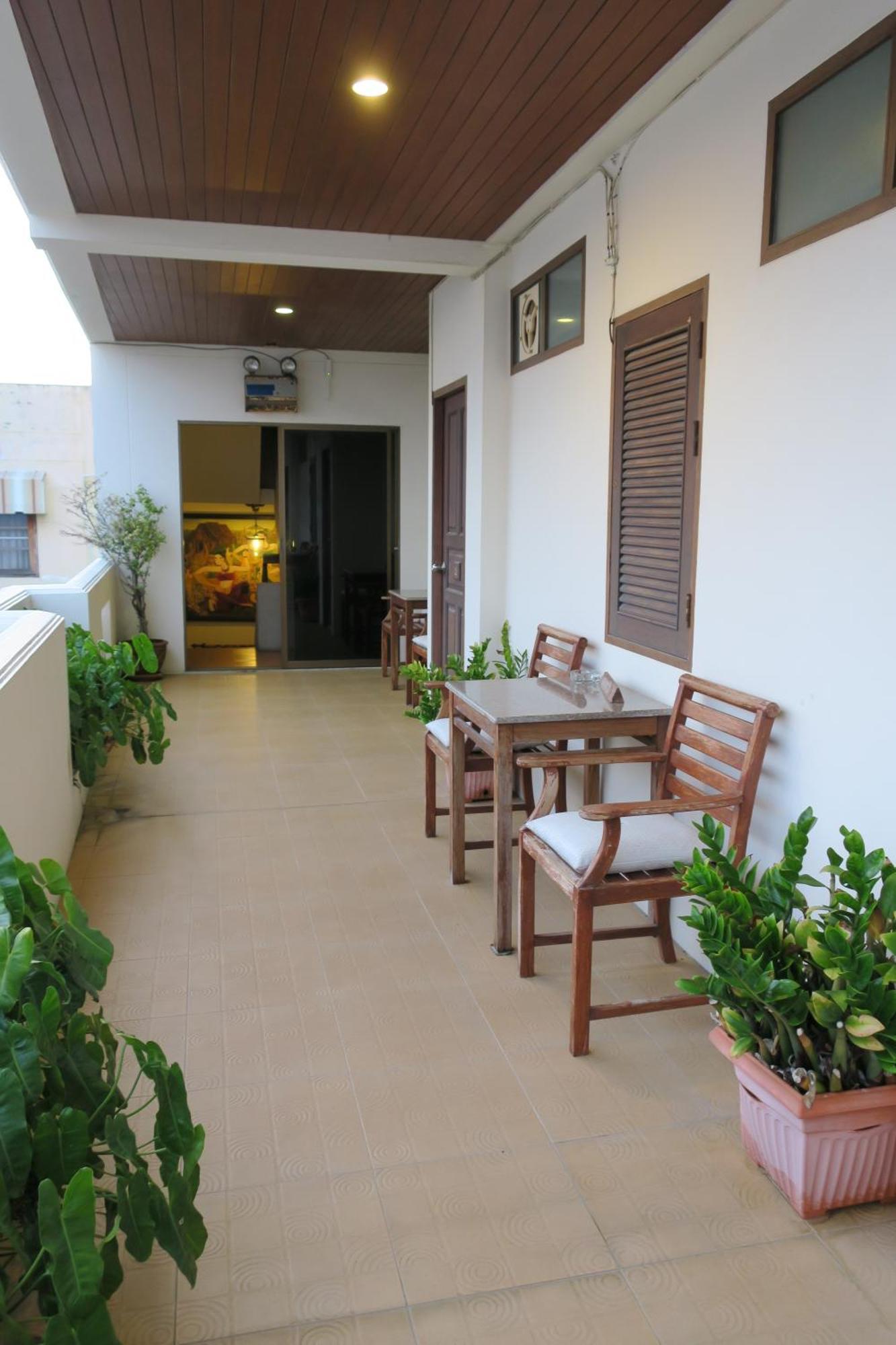 Fulay Hotel Hua Hin Exterior photo